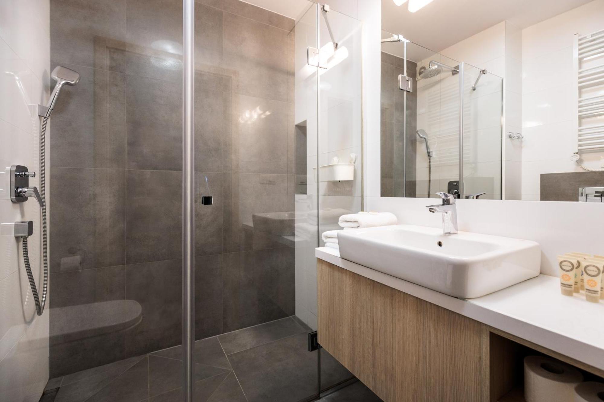 Olimp Apartments Krakow Luaran gambar